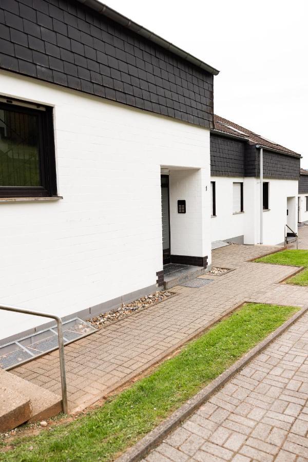 Ferienwohnung Am See - Sport Und Erholung - Wlan Winterberg Exterior foto
